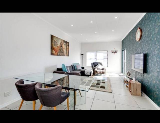 2 BEDROOM APARTMENT FOR SALE IN MODDERFONTEIN